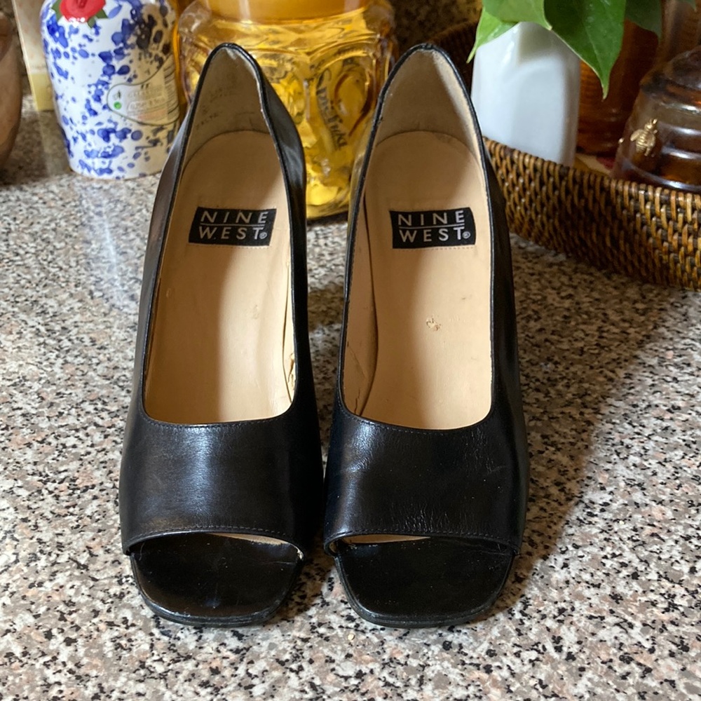 NINE WEST OPEN TOE SO COMFORTABLE!